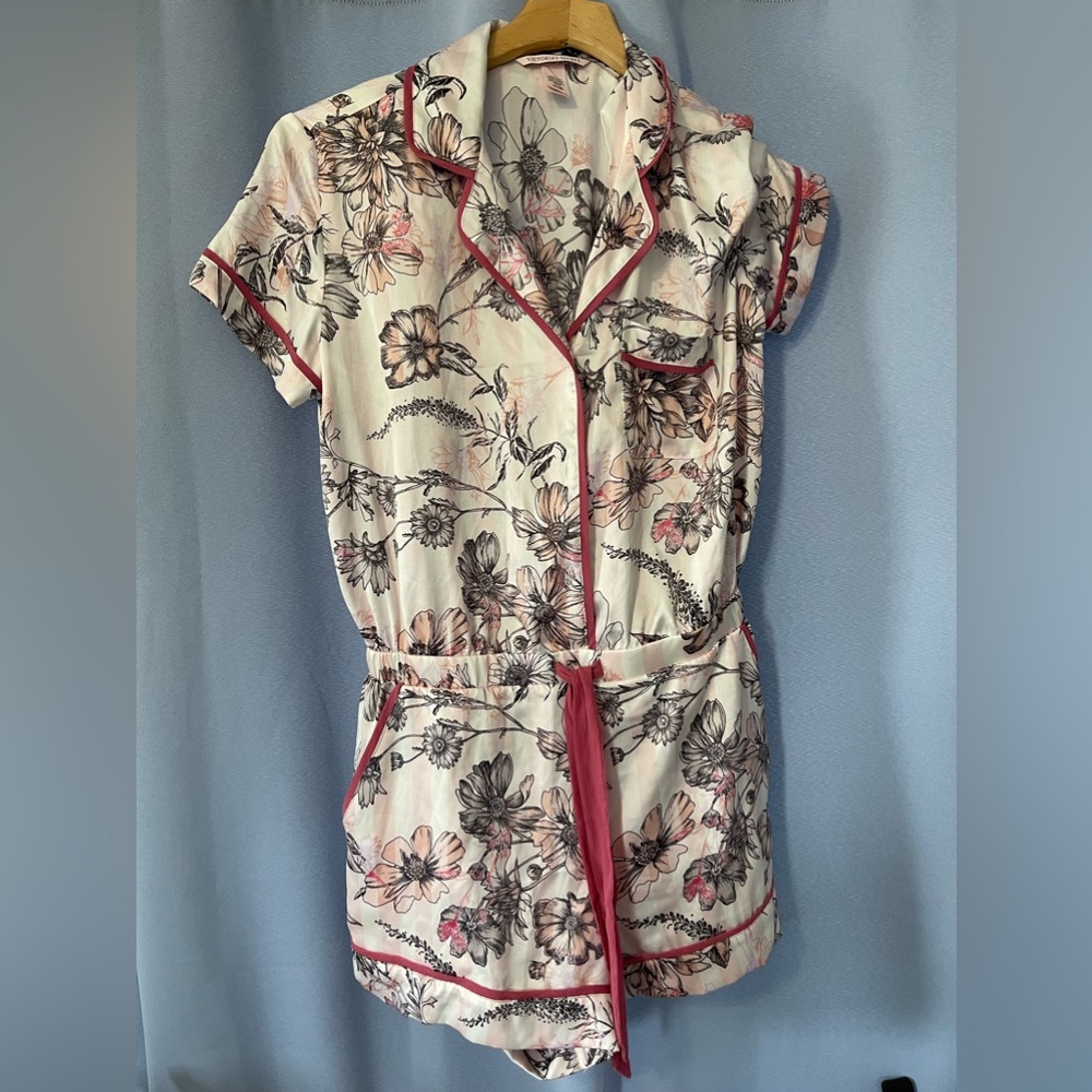 Victoria’s Secret satin floral romper intimate sleep ware size small